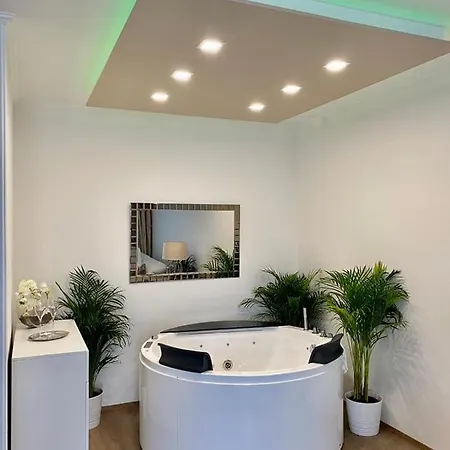 Oase - Luxurious Near The Center With Free Parking